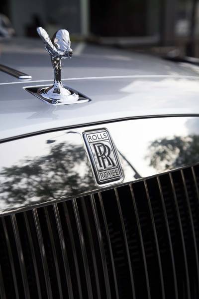 Courtier en assurances pour Rolls Royce - Pixel Assurances 